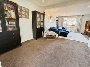 Photo 8- click for photo gallery